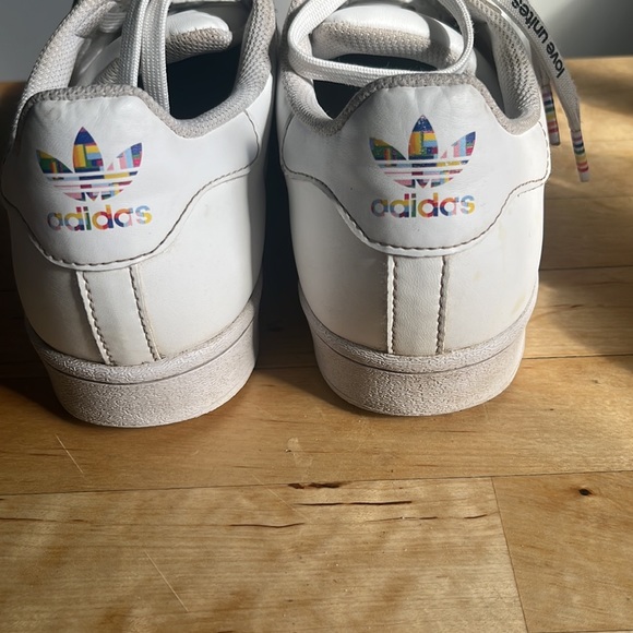 Limited Addition Adidas Hard Shell Love Unites - Picture 5 of 9